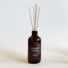 Load image into Gallery viewer, Reed Diffuser: Spring + Summer 2026
