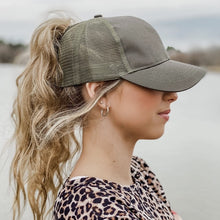 Load image into Gallery viewer, Classic Solid Colour High Ponytail Hat BT4
