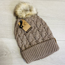 Load image into Gallery viewer, Ribbed Cable Knit Lined Beanie with Fur Pom YJ2021
